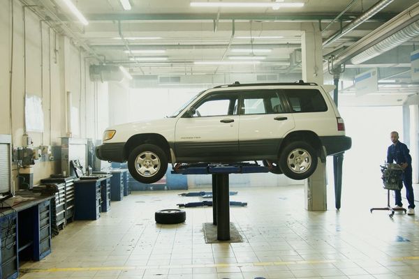 Mechanic repairing a car